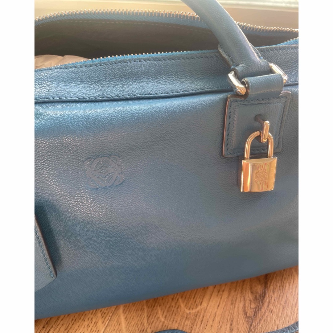 LOEWE(ロエベ)の極美品　ロエベ　アメ レディースのバッグ(ショルダーバッグ)の商品写真