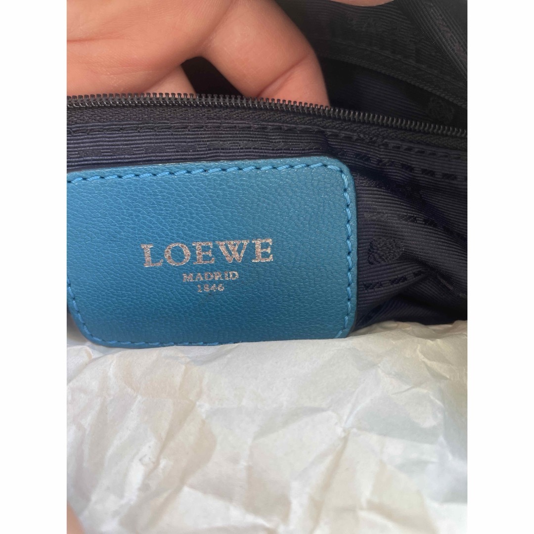 LOEWE(ロエベ)の極美品　ロエベ　アメ レディースのバッグ(ショルダーバッグ)の商品写真