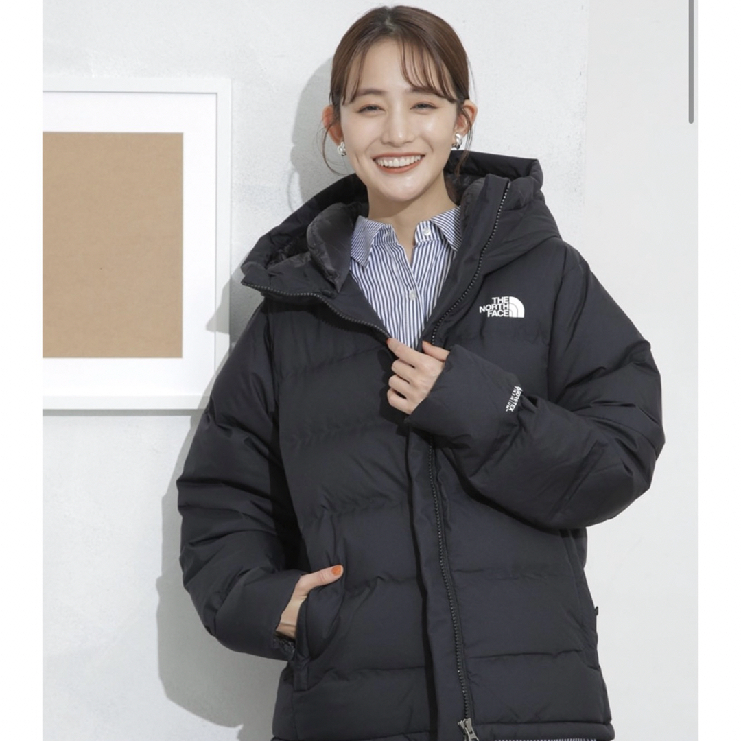 THE NORTH FACE(ザノースフェイス)の【新品】ノースフェイス　ビレイヤーパーカー　男女兼用　Sサイズ　黒　人気定番商品 メンズのジャケット/アウター(ダウンジャケット)の商品写真