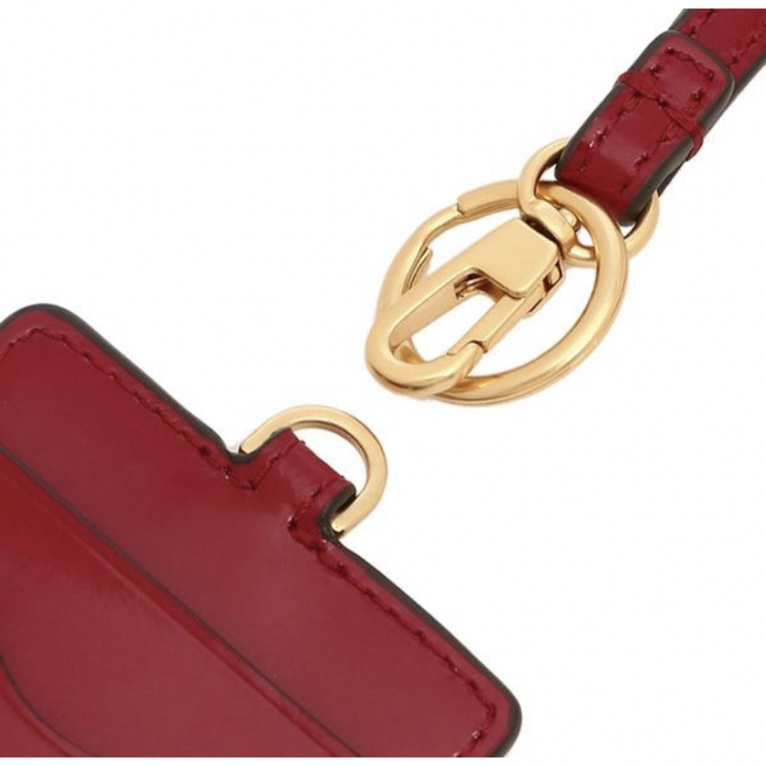 Tory Burch(トリーバーチ)のトリーバーチ パテントレザー IDホルダー レッド系 ショッパー付 レディースのファッション小物(パスケース/IDカードホルダー)の商品写真