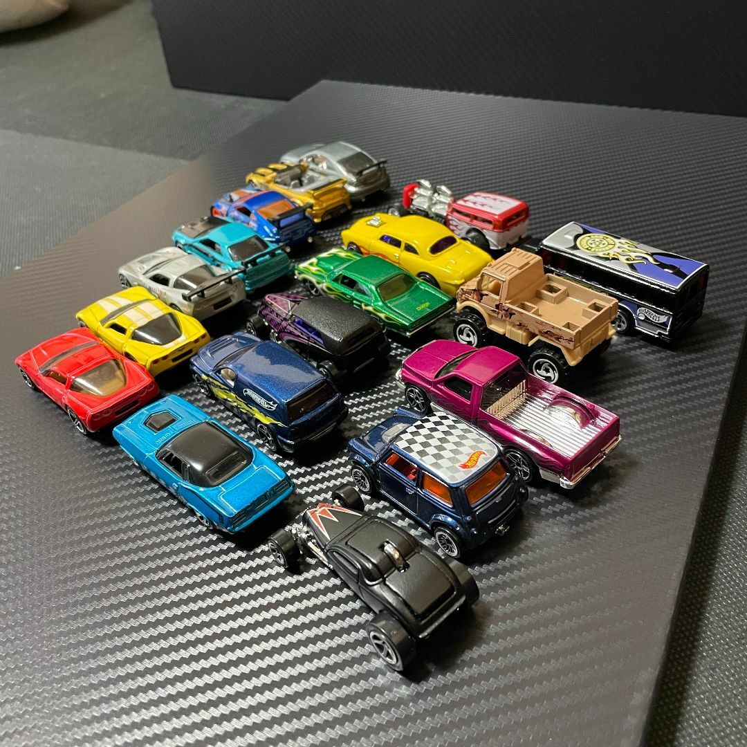 HotWheels 18台Set 3月31日まで値下げ