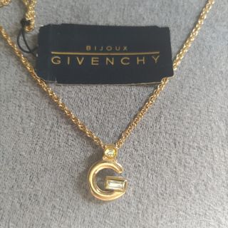 ジバンシィ(GIVENCHY)の【４月末まで掲載】GIVENCHY　ジバンシィ　ロゴネックレス(ネックレス)