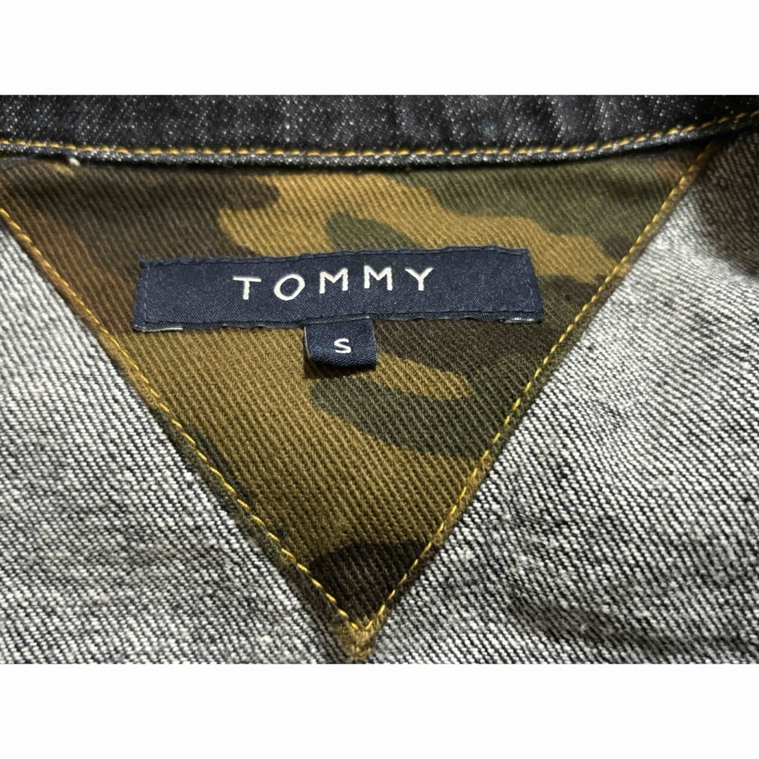 TOMMY HILFIGER(トミーヒルフィガー)のTommy トミー　デニム　ジャケット　Gジャン　襟　刺繍 メンズのジャケット/アウター(Gジャン/デニムジャケット)の商品写真