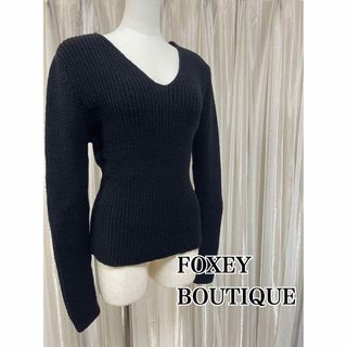 フォクシーブティック(FOXEY BOUTIQUE)のFOXEY BOUTIQUE フォクシーブティック Vネック長袖ニット(ニット/セーター)