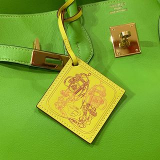 エルメス(Hermes)のエルメス カレ ナノ チャーム BRIDES de GALA ac0027(チャーム)