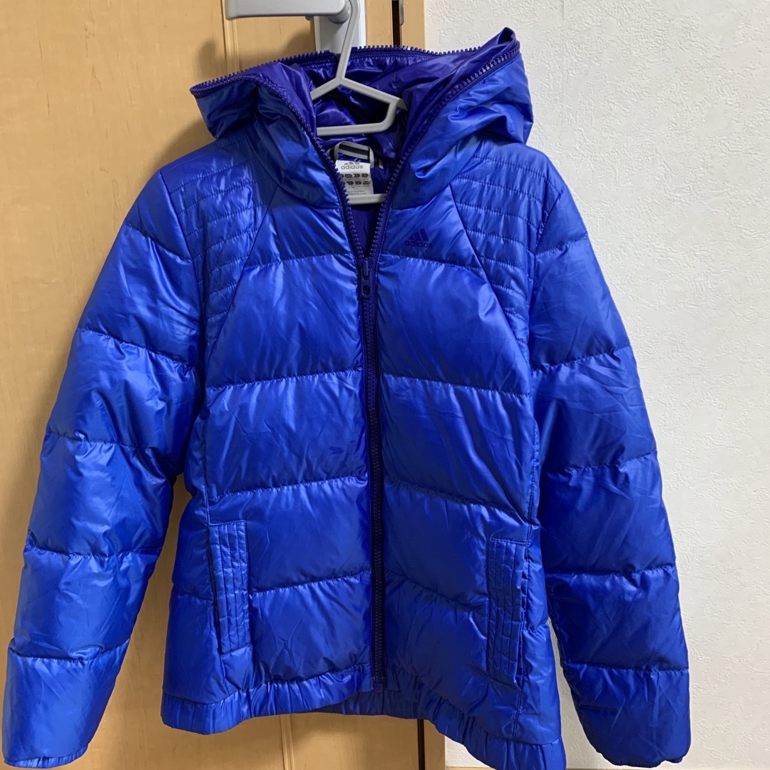 adidas(アディダス)のダウンアウター　adidas キッズ/ベビー/マタニティのキッズ服男の子用(90cm~)(コート)の商品写真