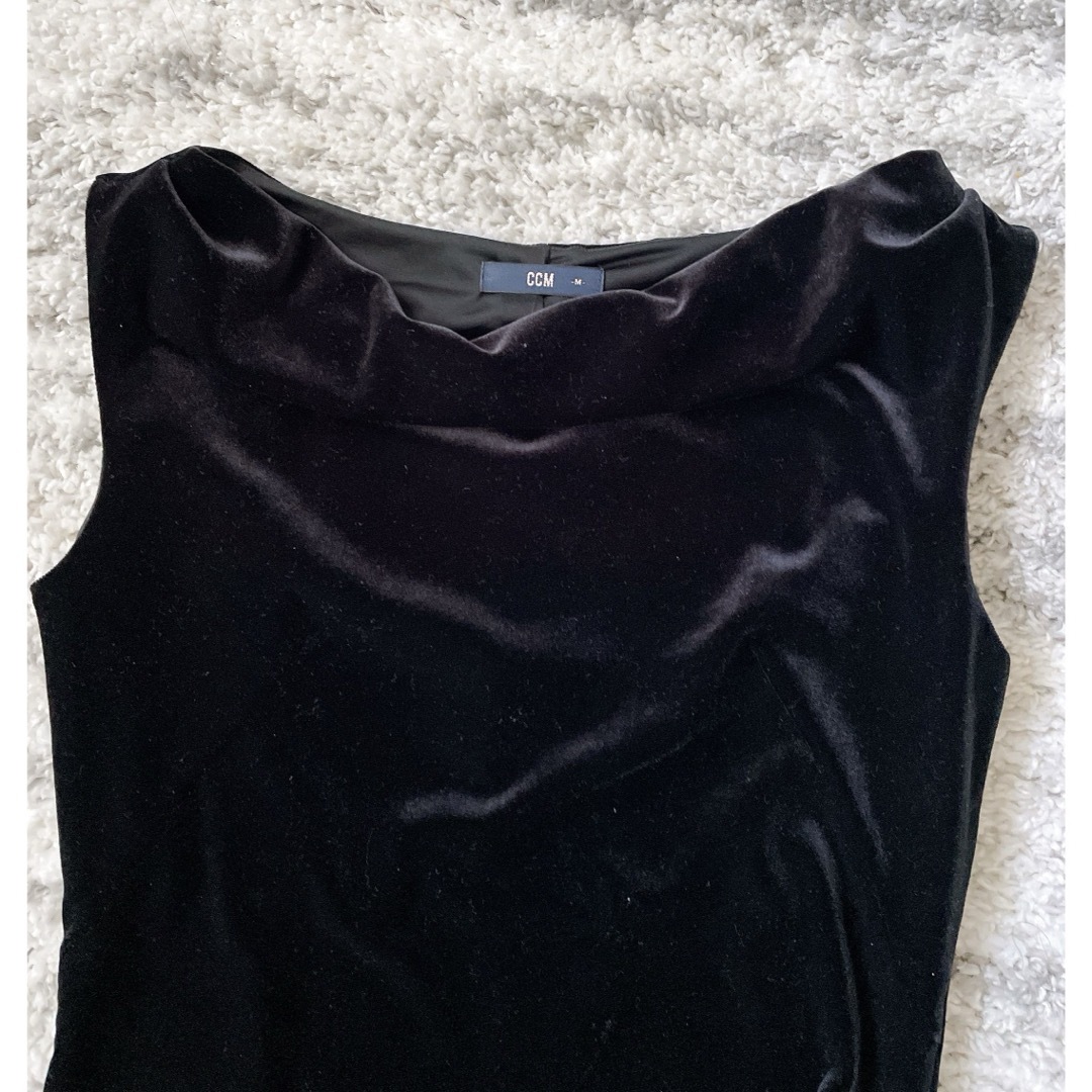 CCM(シーシーエム)の美品！CCMコムサ ベロア　別珍　ブラック　黒　ワンピース　ドレス　CCMコムサ レディースのワンピース(ひざ丈ワンピース)の商品写真