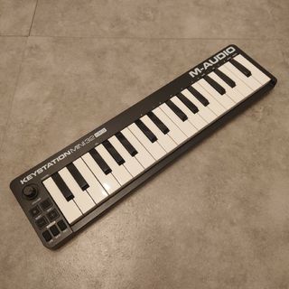 エムオーディオ(M-AUDIO)のkeystation mini 32　MK3(MIDIコントローラー)