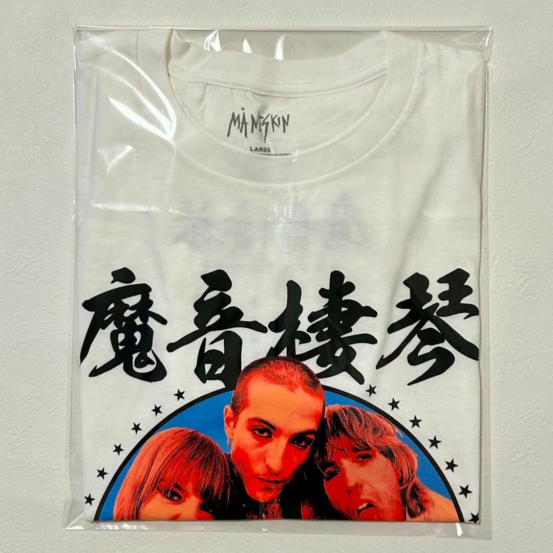 MÅNESKIN マネスキン 日本限定 JAPAN exclusive Tシャツ エンタメ/ホビーのタレントグッズ(ミュージシャン)の商品写真