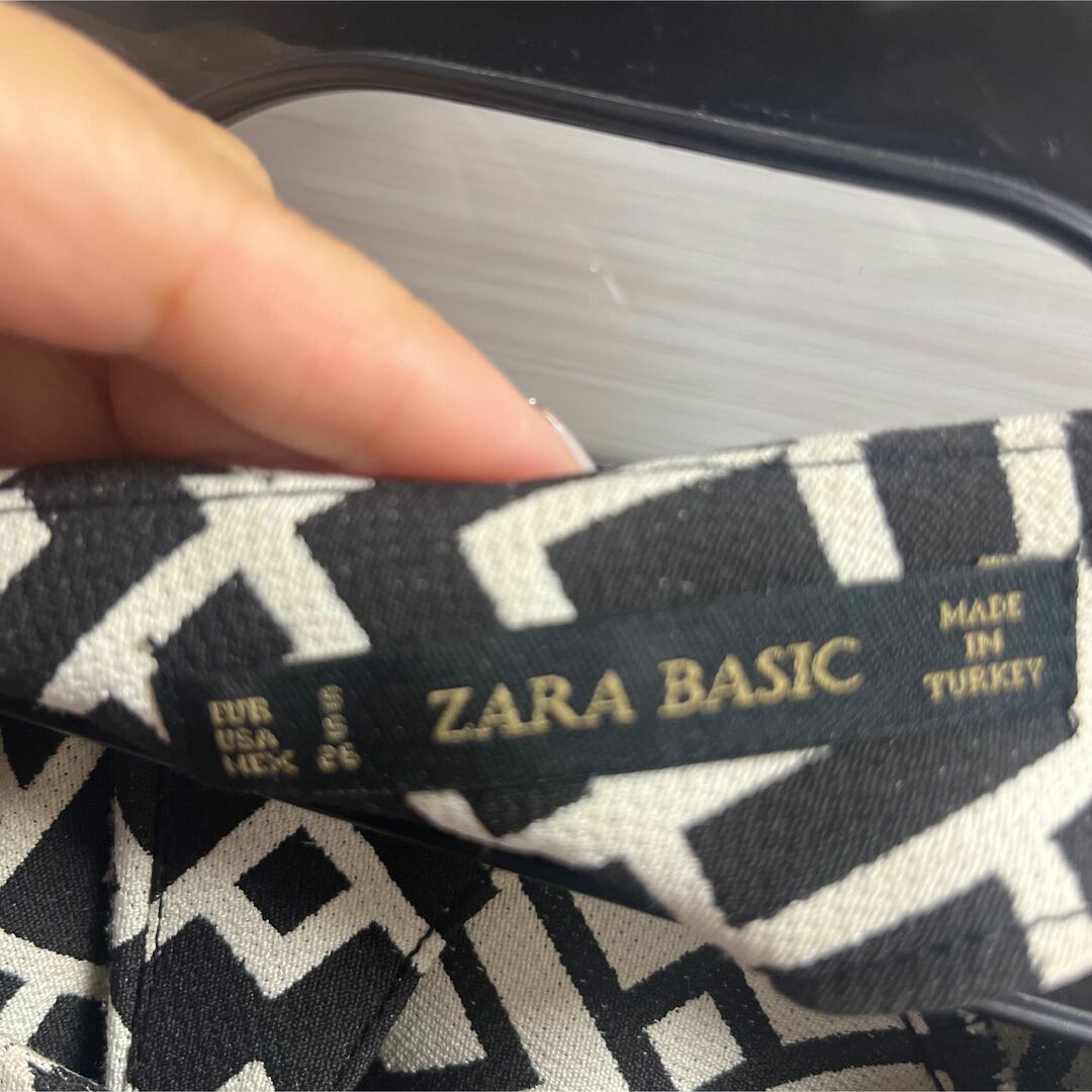 ZARA(ザラ)のザラ　ワンピース レディースのワンピース(ひざ丈ワンピース)の商品写真