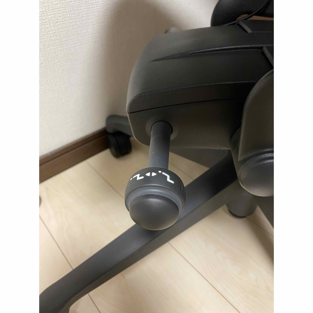 Herman Miller(ハーマンミラー)の［美品］Arron Chair Remastered Lite B size インテリア/住まい/日用品のオフィス家具(オフィスチェア)の商品写真