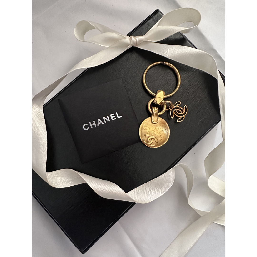 CHANEL - CHANEL《キーリング・バッグチャーム》ココマーク CHANEL - CHANEL《キーリング・バッグチャーム》ココマーク