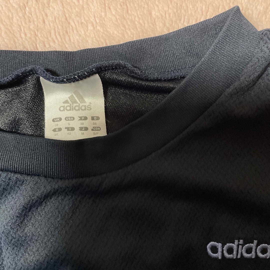 adidas(アディダス)のナイキ　半袖Tシャツ　と　アディダス　アンダーシャツ　2枚セット【中古】Mサイズ レディースのトップス(Tシャツ(半袖/袖なし))の商品写真