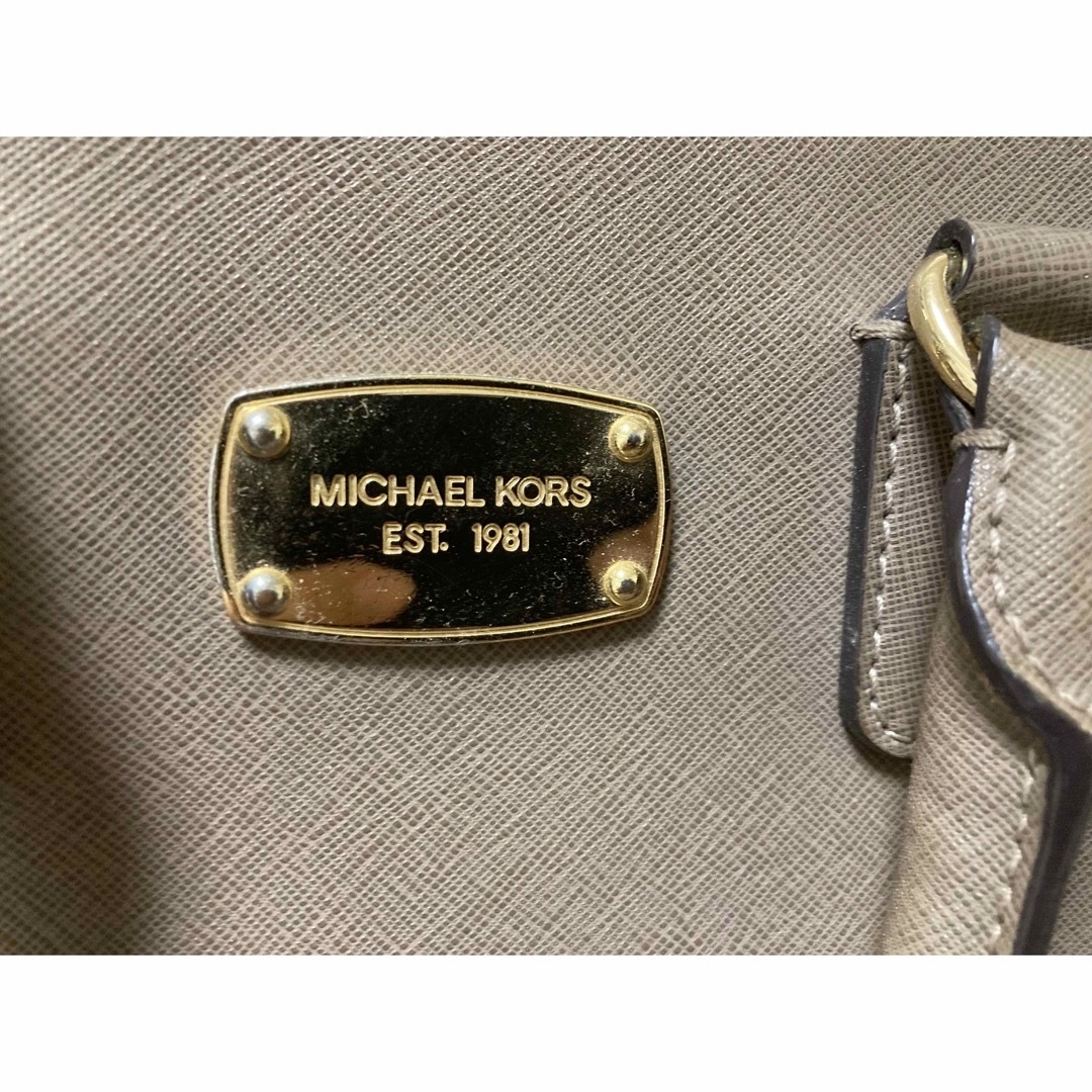 Michael Kors(マイケルコース)のマイケルコース　ショルダーバック　チャームなし レディースのバッグ(ショルダーバッグ)の商品写真