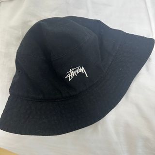 ステューシー(STUSSY)の【ﾀｲﾑｾｰﾙ‼︎】STUSSY バケットハット ステューシー 帽子 (ハット)