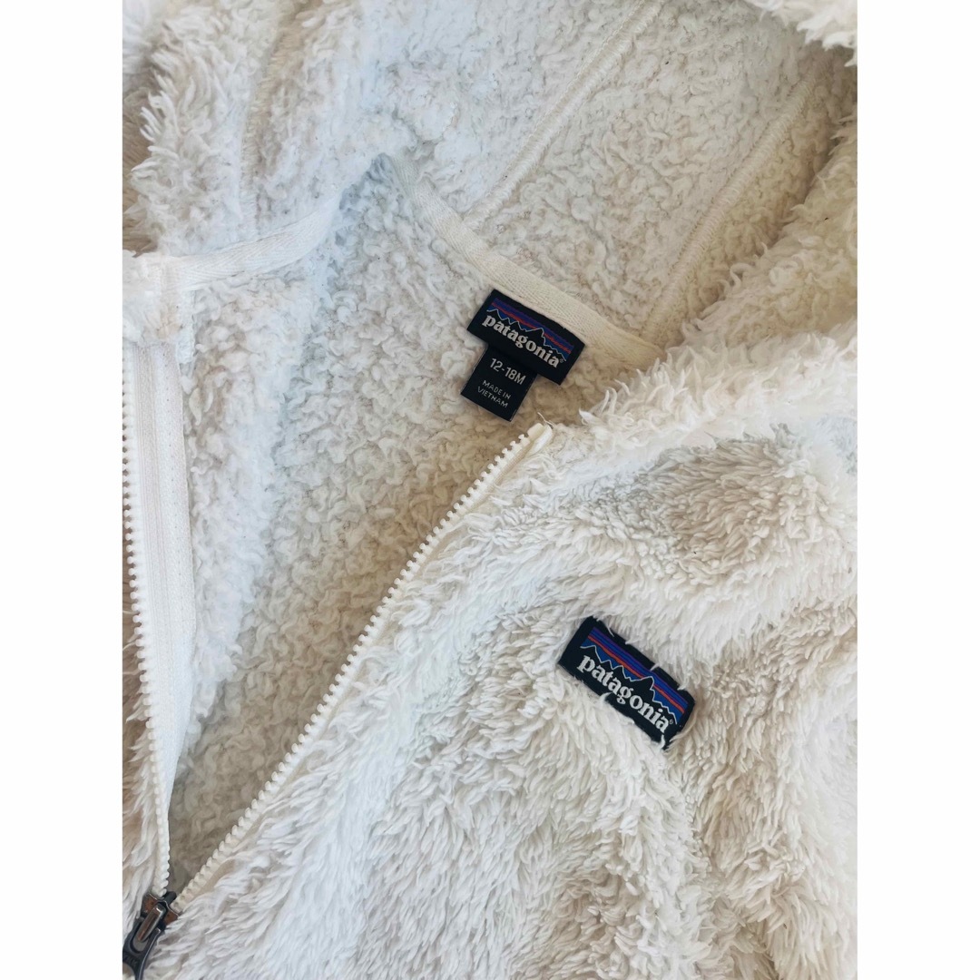 patagonia(パタゴニア)のPatagonia♡ フリースジャケット クマ耳フードWhite 12-18m キッズ/ベビー/マタニティのベビー服(~85cm)(ジャケット/コート)の商品写真