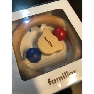 ファミリア(familiar)のベビー　木のおもちゃ(知育玩具)