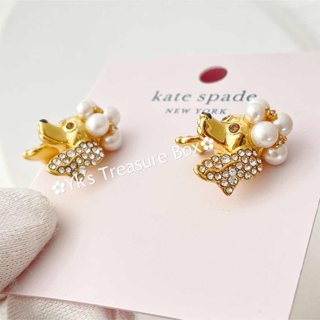 kate spade new york(ケイトスペードニューヨーク)のQ711/kate spade/ゴールドパールドッグピアス レディースのアクセサリー(ピアス)の商品写真