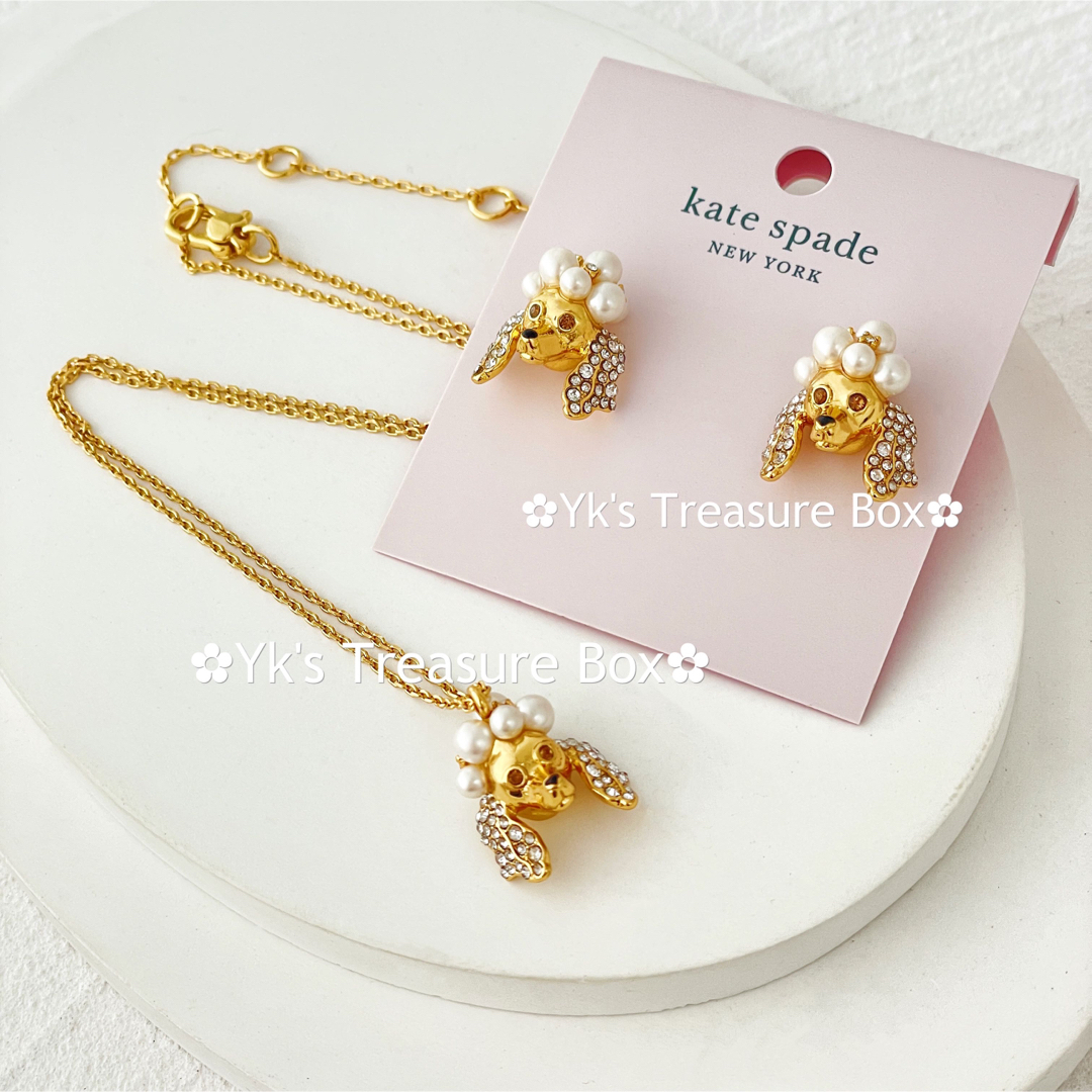 kate spade new york(ケイトスペードニューヨーク)のQ711/kate spade/ゴールドパールドッグピアス レディースのアクセサリー(ピアス)の商品写真