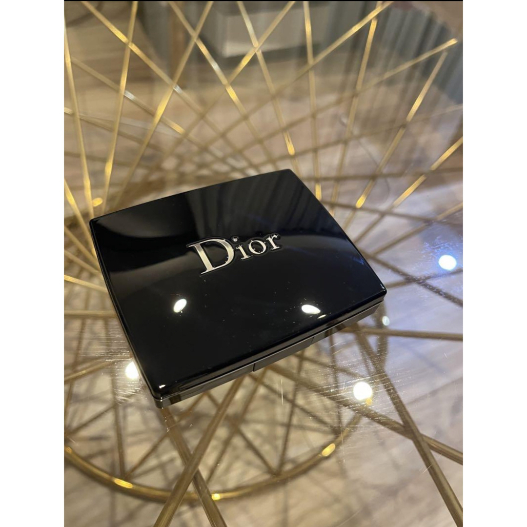 Christian Dior(クリスチャンディオール)の【新品】ディオールスキン ルージュ ブラッシュ 219 ローズ モンテーニュ コスメ/美容のベースメイク/化粧品(チーク)の商品写真