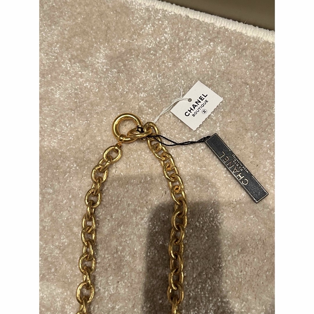 CHANEL(シャネル)のCHANEL ネックレス　ロング　金　新品　未使用　昭和　平成　ヴィンテージ レディースのアクセサリー(ネックレス)の商品写真