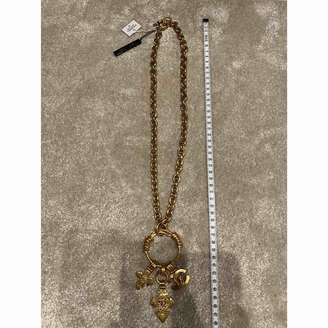 CHANEL(シャネル)のCHANEL ネックレス　ロング　金　新品　未使用　昭和　平成　ヴィンテージ レディースのアクセサリー(ネックレス)の商品写真