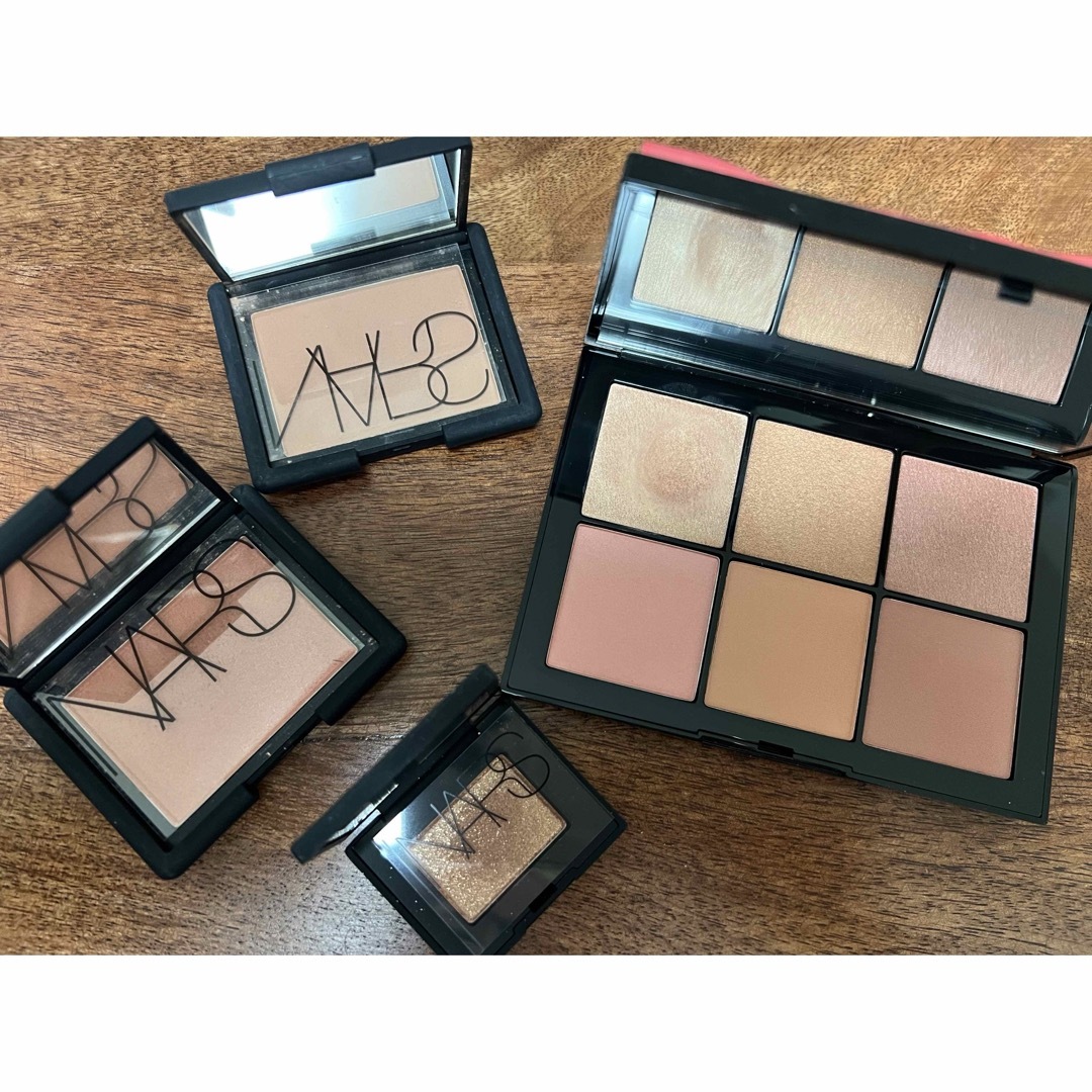 NARS(ナーズ)のNARS チーク、アイシャドウセット コスメ/美容のベースメイク/化粧品(アイシャドウ)の商品写真