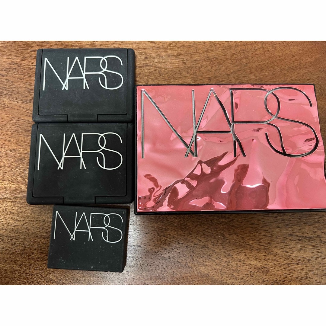 NARS(ナーズ)のNARS チーク、アイシャドウセット コスメ/美容のベースメイク/化粧品(アイシャドウ)の商品写真