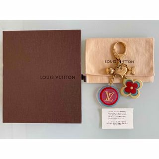 ルイヴィトン(LOUIS VUITTON)のLOUIS VUITTON ルイヴィトン　バッグチャーム　お花型　キーホルダー(チャーム)