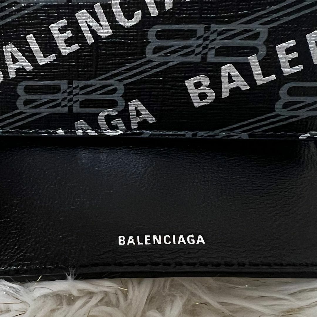 Balenciaga(バレンシアガ)の新品・箱付き【バレンシアガ】小銭入れ付き 三つ折り財布 メンズのファッション小物(折り財布)の商品写真