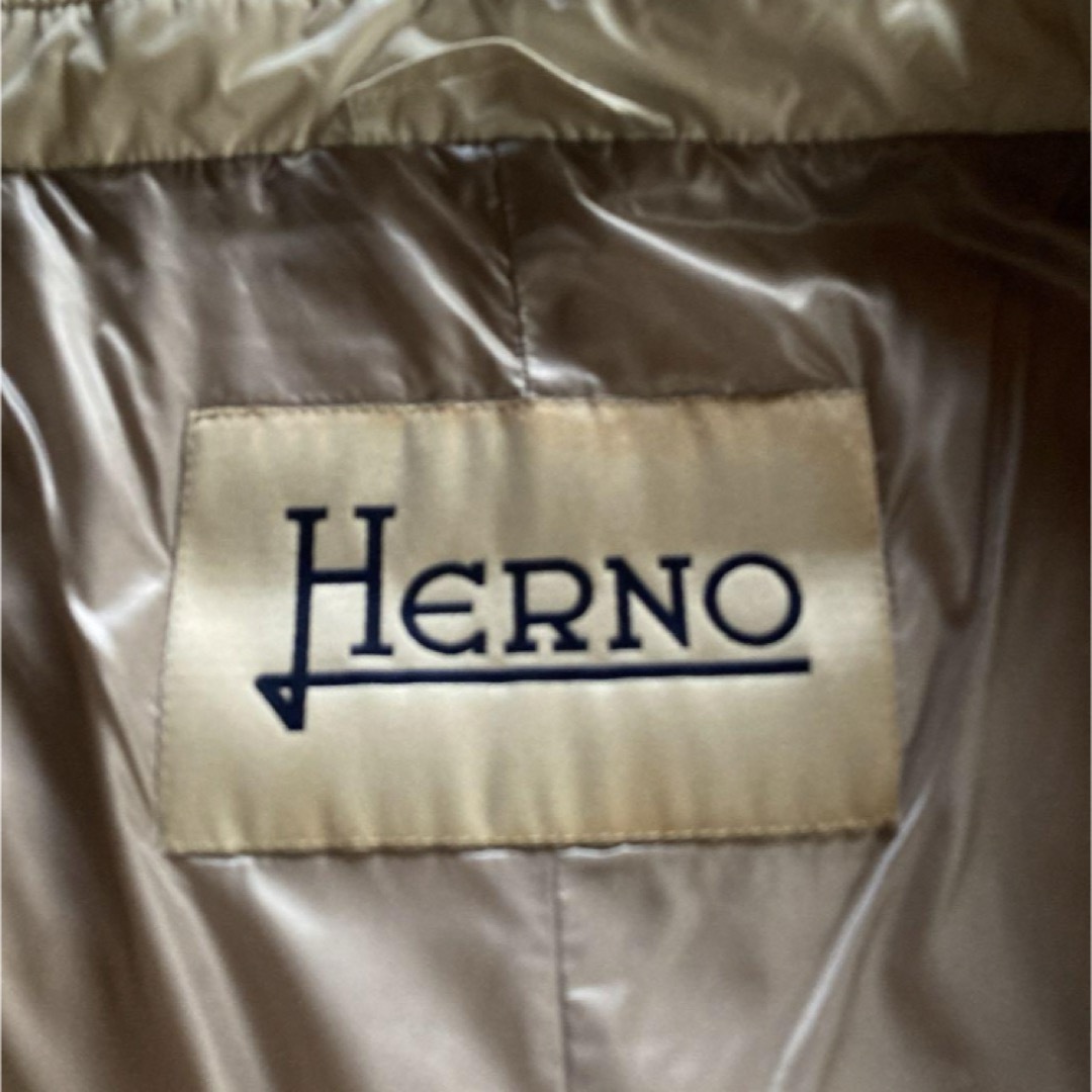 HERNO(ヘルノ)のヘルノ　ダウンコート　異素材ミックス　ニット　ベージュ　オフホワイト レディースのジャケット/アウター(ダウンコート)の商品写真