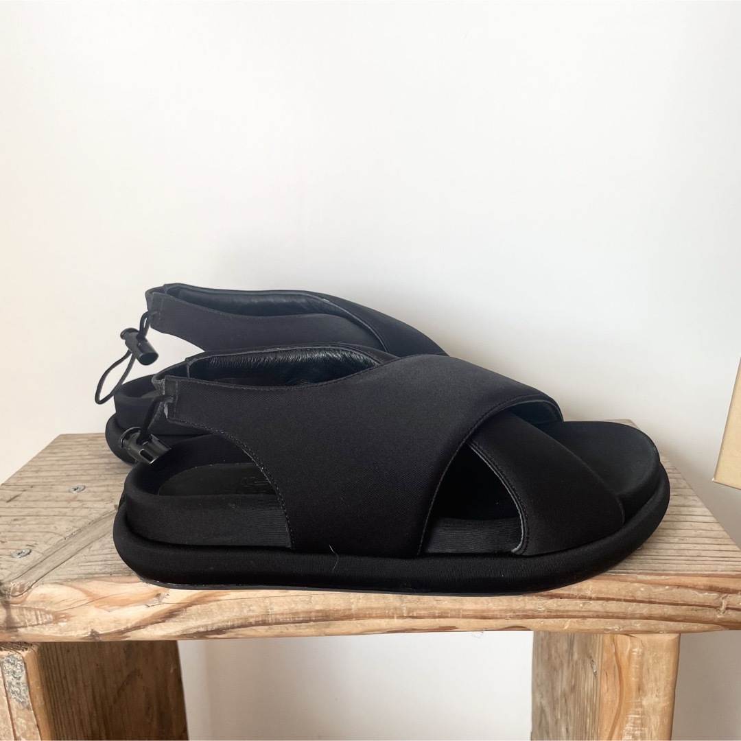 L'Appartement DEUXIEME CLASSE(アパルトモンドゥーズィエムクラス)のL'Appartement×GIAボリュームサンダル VOLUME SANDAL レディースの靴/シューズ(サンダル)の商品写真