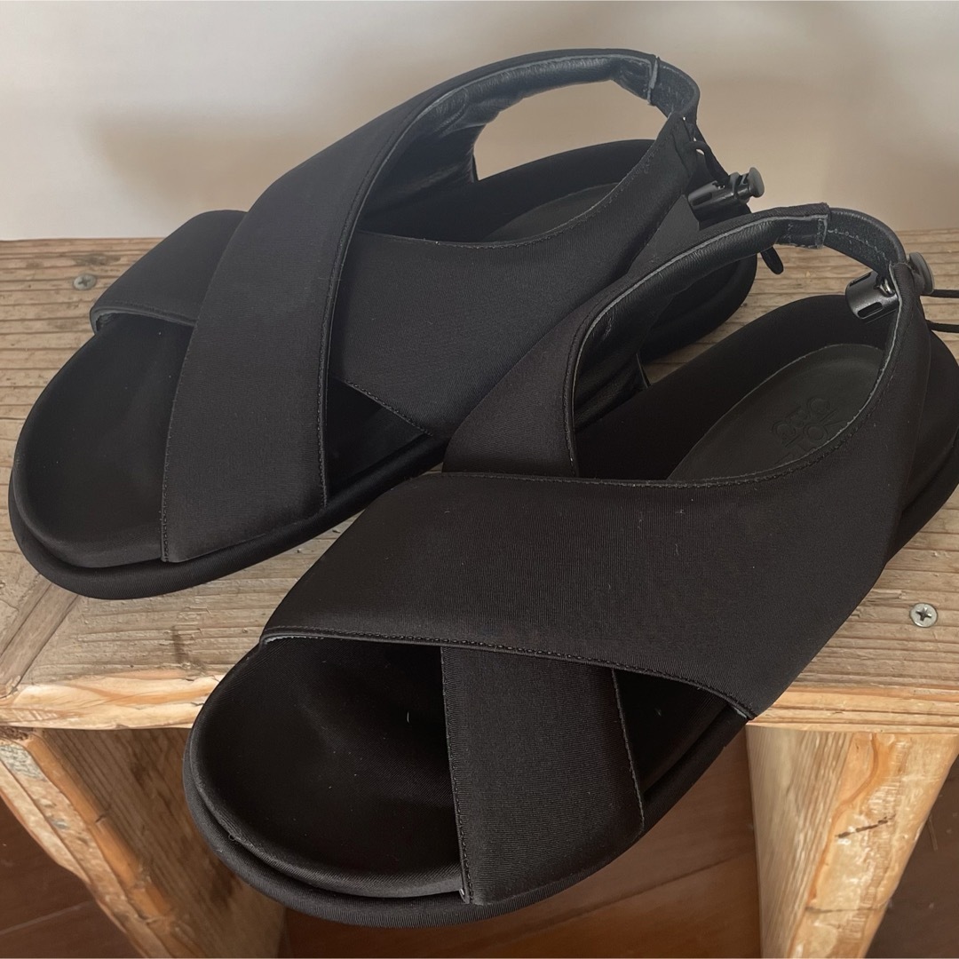 L'Appartement DEUXIEME CLASSE(アパルトモンドゥーズィエムクラス)のL'Appartement×GIAボリュームサンダル VOLUME SANDAL レディースの靴/シューズ(サンダル)の商品写真