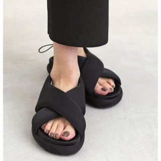 アパルトモンドゥーズィエムクラス(L'Appartement DEUXIEME CLASSE)のL'Appartement×GIAボリュームサンダル VOLUME SANDAL(サンダル)