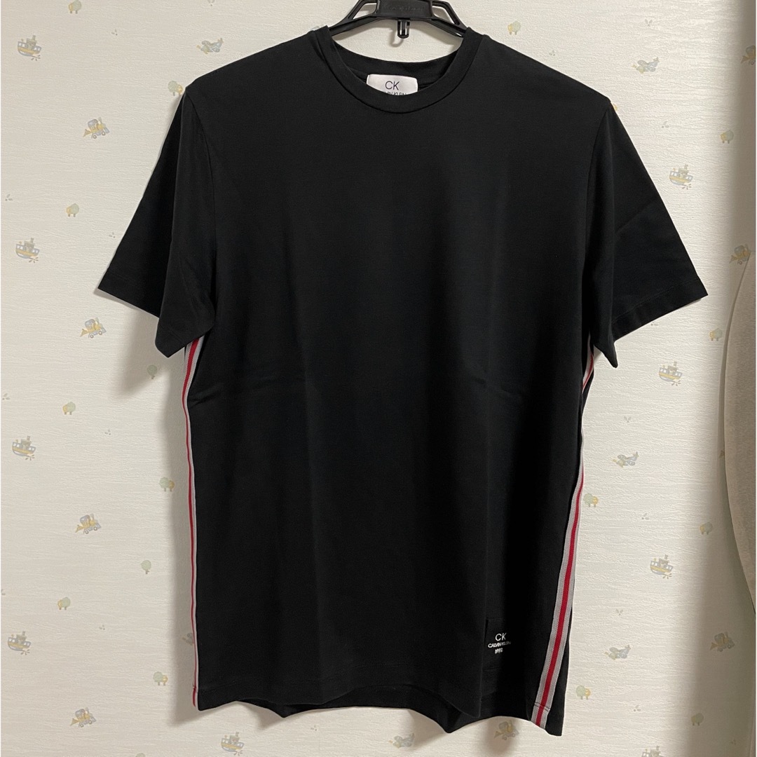 ck Calvin Klein(シーケーカルバンクライン)のCalvin Klein　Tシャツ メンズのトップス(Tシャツ/カットソー(半袖/袖なし))の商品写真