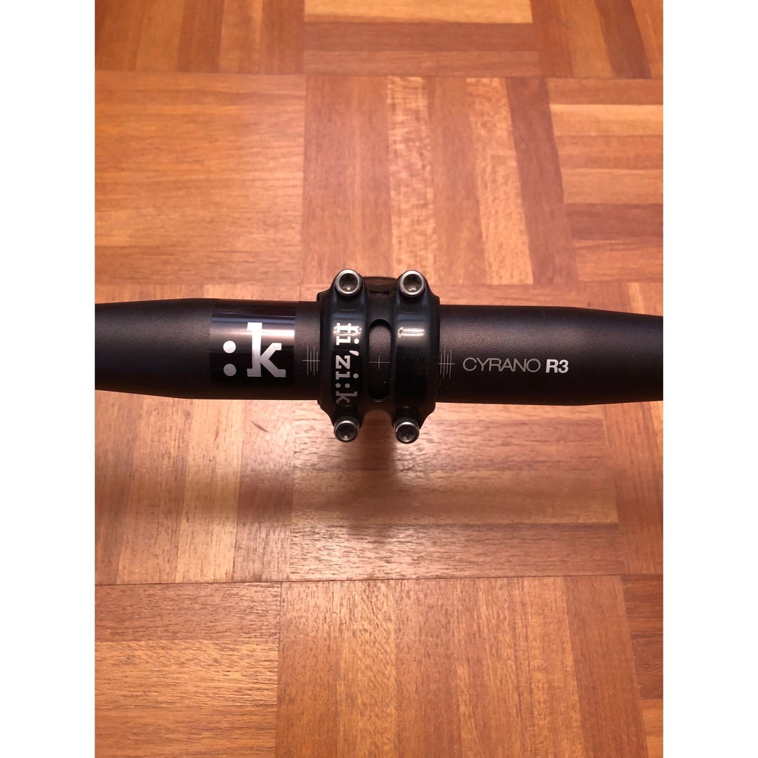 Fizik(フィジーク) Cyrano R3 ドロップハンドル R1 ステム Fizik(フィジーク) Cyrano R3 ドロップハンドル R1 ステム