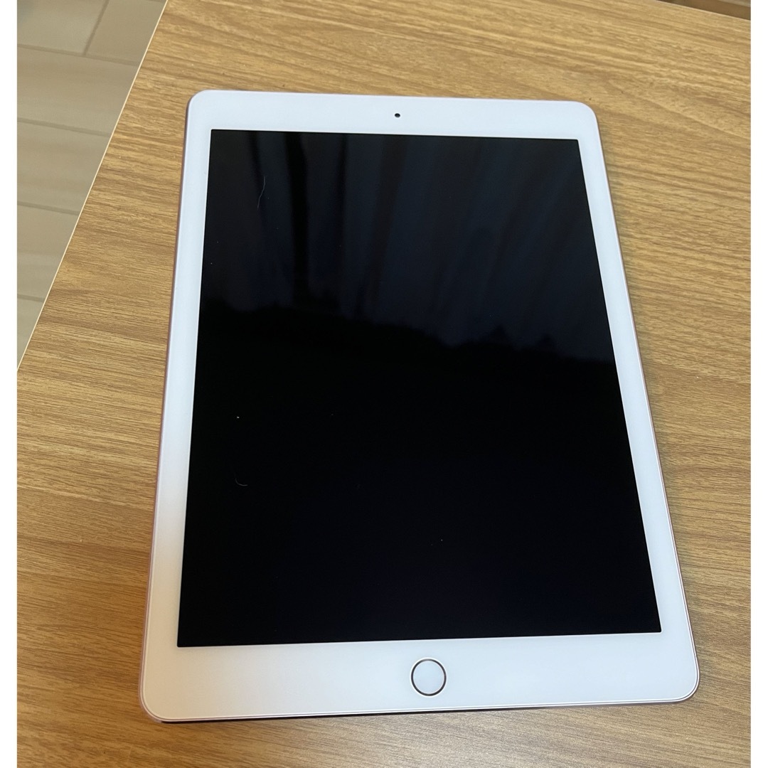 iPad(アイパッド)のiPad pro 2016年 wi-fiモデル 128GB スマホ/家電/カメラのPC/タブレット(タブレット)の商品写真