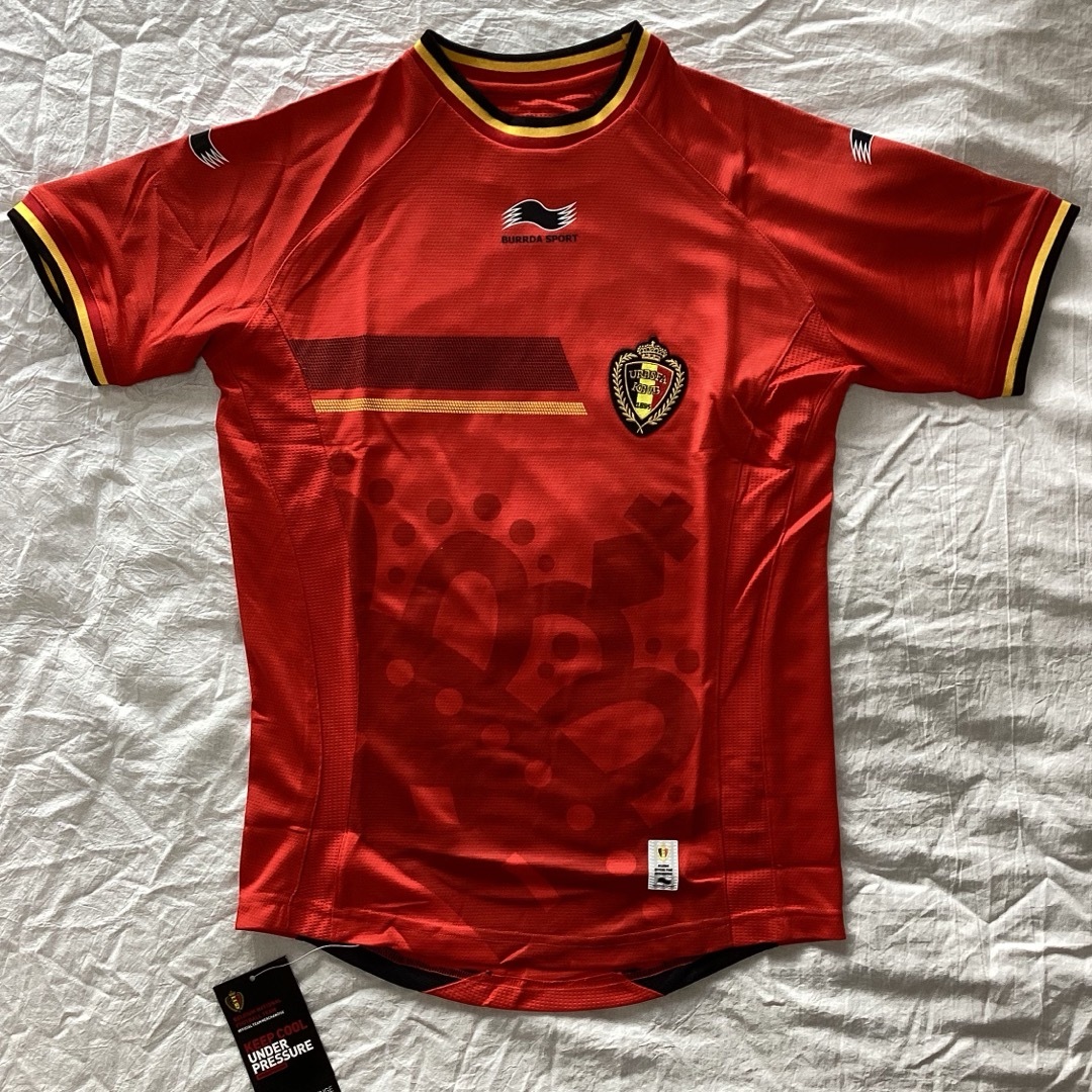 サッカー ユニフォーム ベルギー代表 2014 ホーム スポーツ/アウトドアのサッカー/フットサル(ウェア)の商品写真