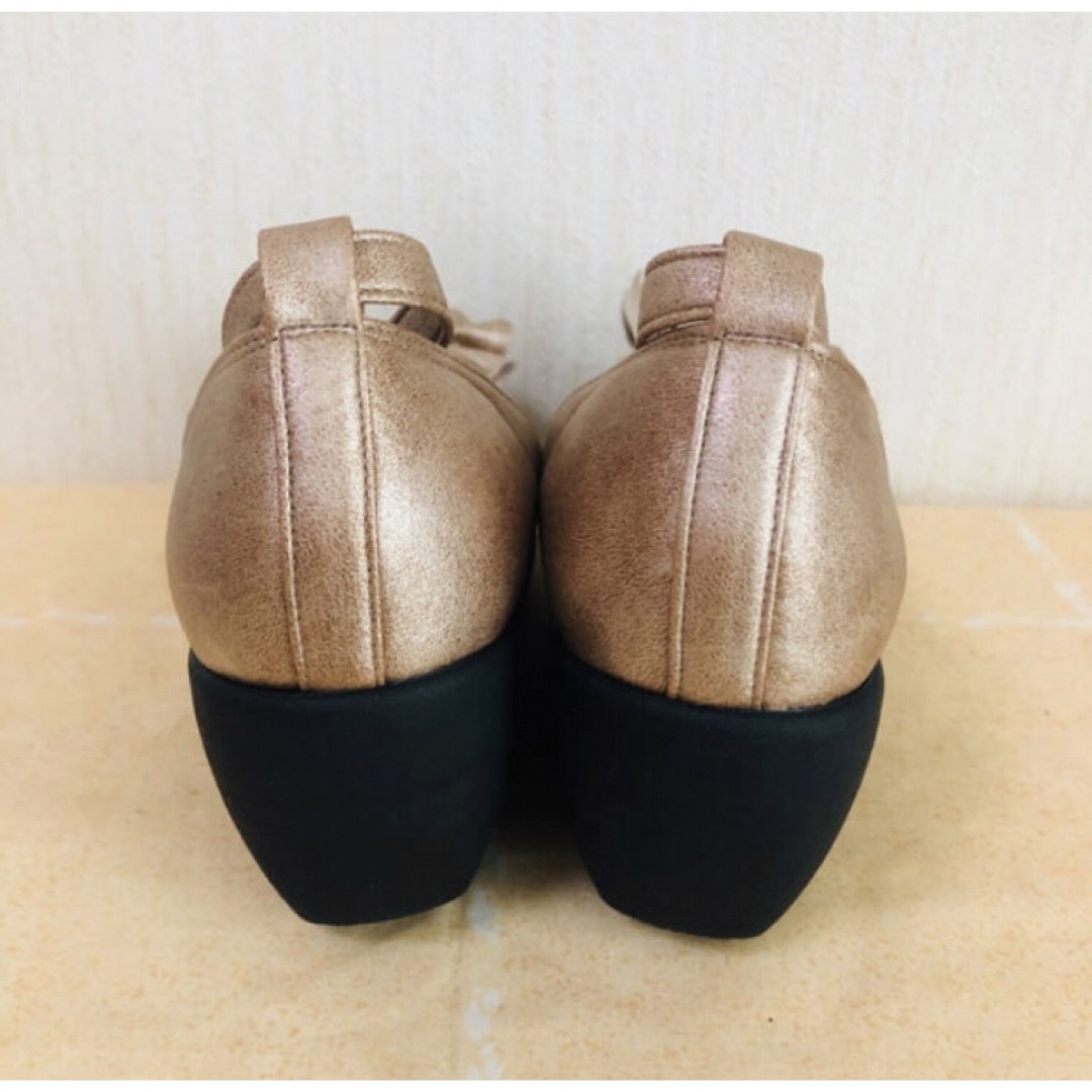 Re:getA(リゲッタ)の☆新品 リゲッタ セレモニー パンプス  ピンクベージュゴールド M レディースの靴/シューズ(ハイヒール/パンプス)の商品写真