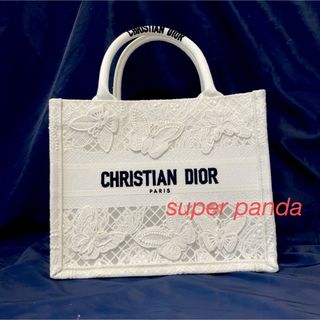 クリスチャンディオール(Christian Dior)のDIOR BookTote スモール バタフライ 蝶 刺繍 限定 完売品！(トートバッグ)