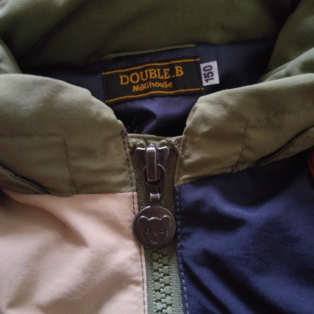 DOUBLE.B(ダブルビー)のダブルB プチベア付きマルチダウンジャケット　150cm　ミキハウス キッズ/ベビー/マタニティのキッズ服男の子用(90cm~)(コート)の商品写真