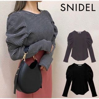 スナイデル(SNIDEL)のsnidel パフスリーブワッフルトップス ボーダー(カットソー(長袖/七分))