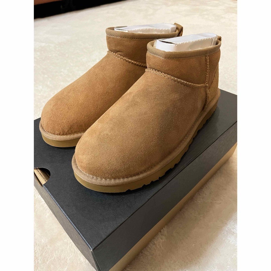 ブーツ『新品未使用』UGG クラシックウルトラミニ　26センチ