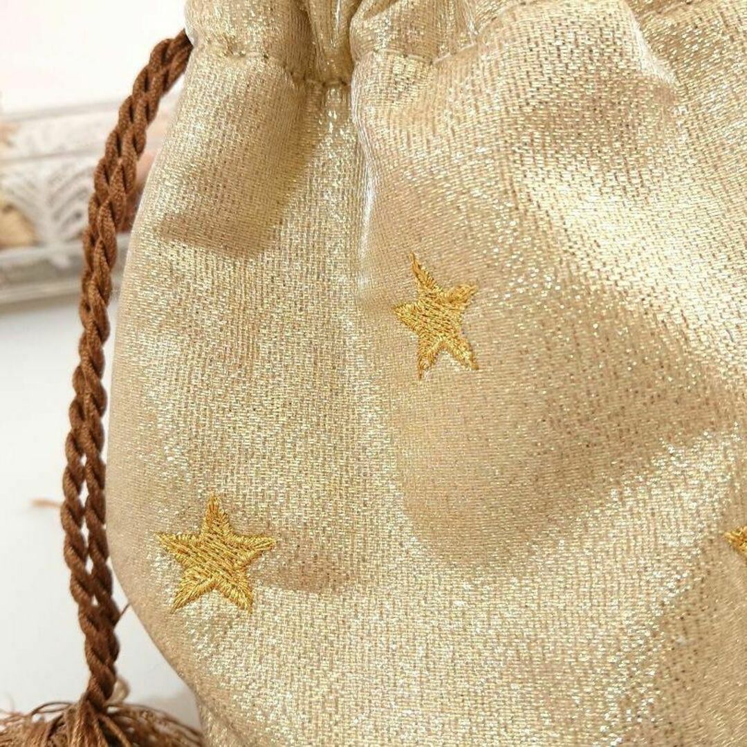 Casselini(キャセリーニ)の✨新品 キャセリーニ Casselini 星柄 刺繍巾着バッグ ラメ ポーチ レディースのファッション小物(ポーチ)の商品写真