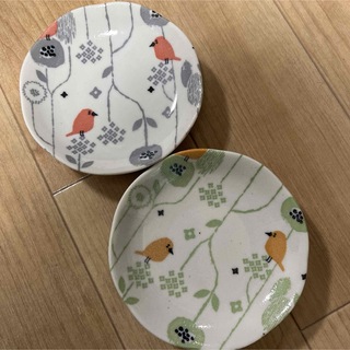 小鳥の小皿　2枚セット  直径12センチ(食器)