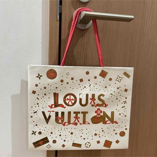 ルイヴィトン(LOUIS VUITTON)のルイヴィトンホリデーシーズン紙袋とリボンセット(ショップ袋)