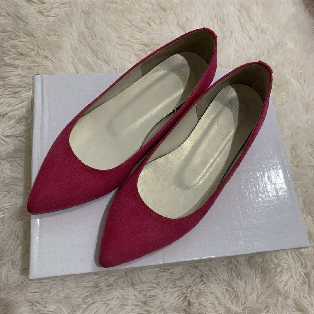 GALLARDA GALANTE(ガリャルダガランテ)のjena ビビットピンク　ローヒールスエードパンプス レディースの靴/シューズ(ハイヒール/パンプス)の商品写真