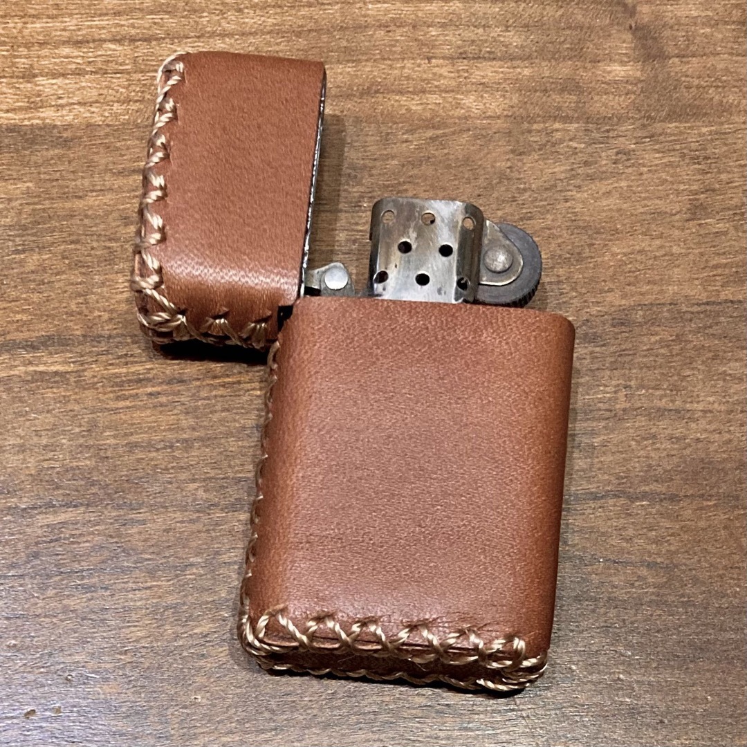 [本革] zippo スリムタイプ用 レザーカバー 革巻き キャメル メンズのファッション小物(タバコグッズ)の商品写真