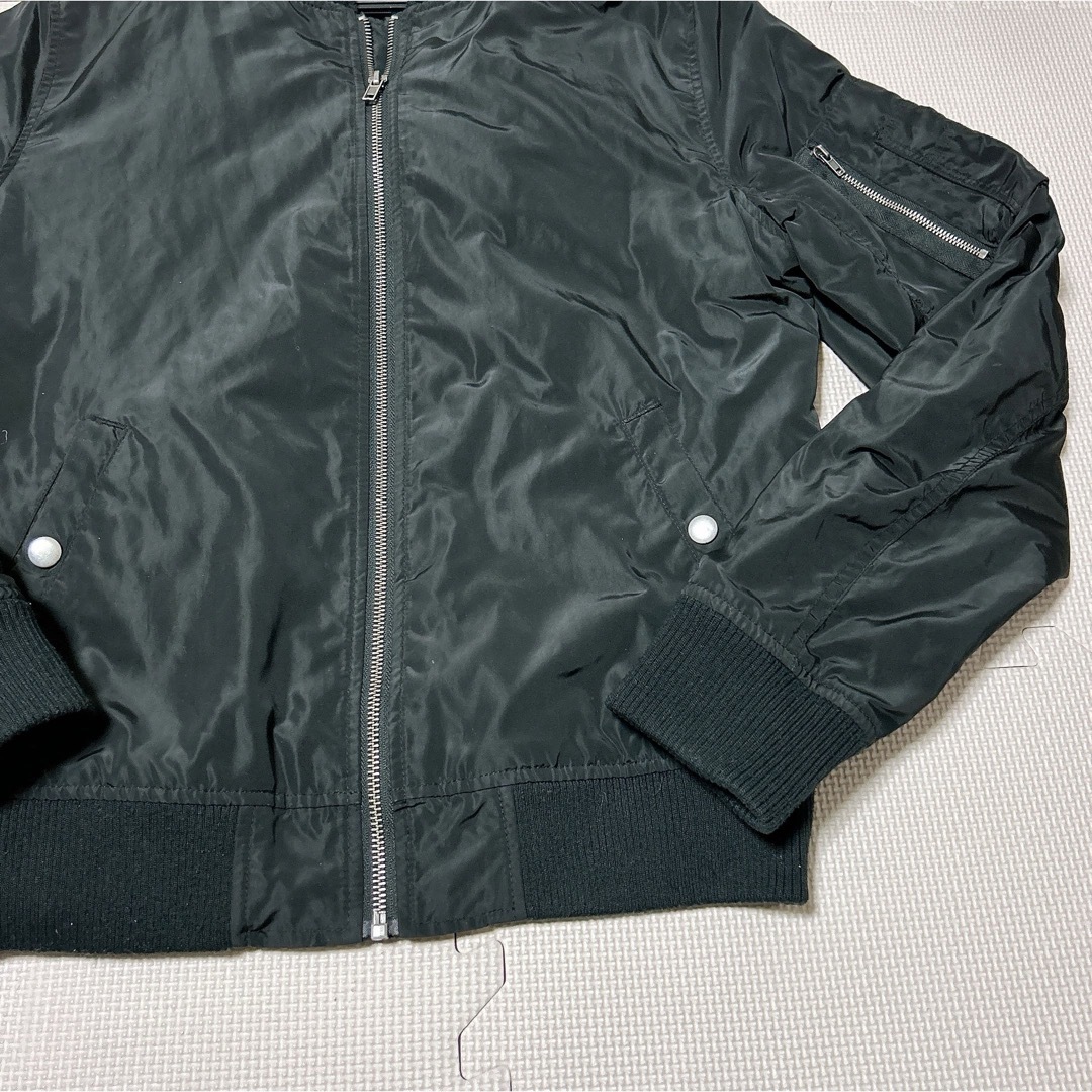 BROWNY(ブラウニー)の【BROWNY】ブラウニー　MA-1 アウター　黒アウター　ジャンパー レディースのジャケット/アウター(ブルゾン)の商品写真