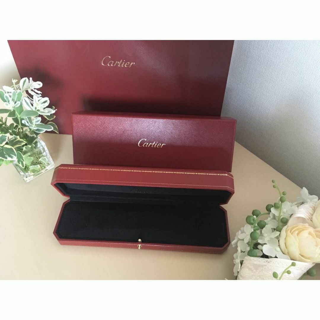 Cartier(カルティエ)の★Cartier★ブレスレットケース・外箱・ショップ袋セット★★送料込み★ レディースのファッション小物(その他)の商品写真